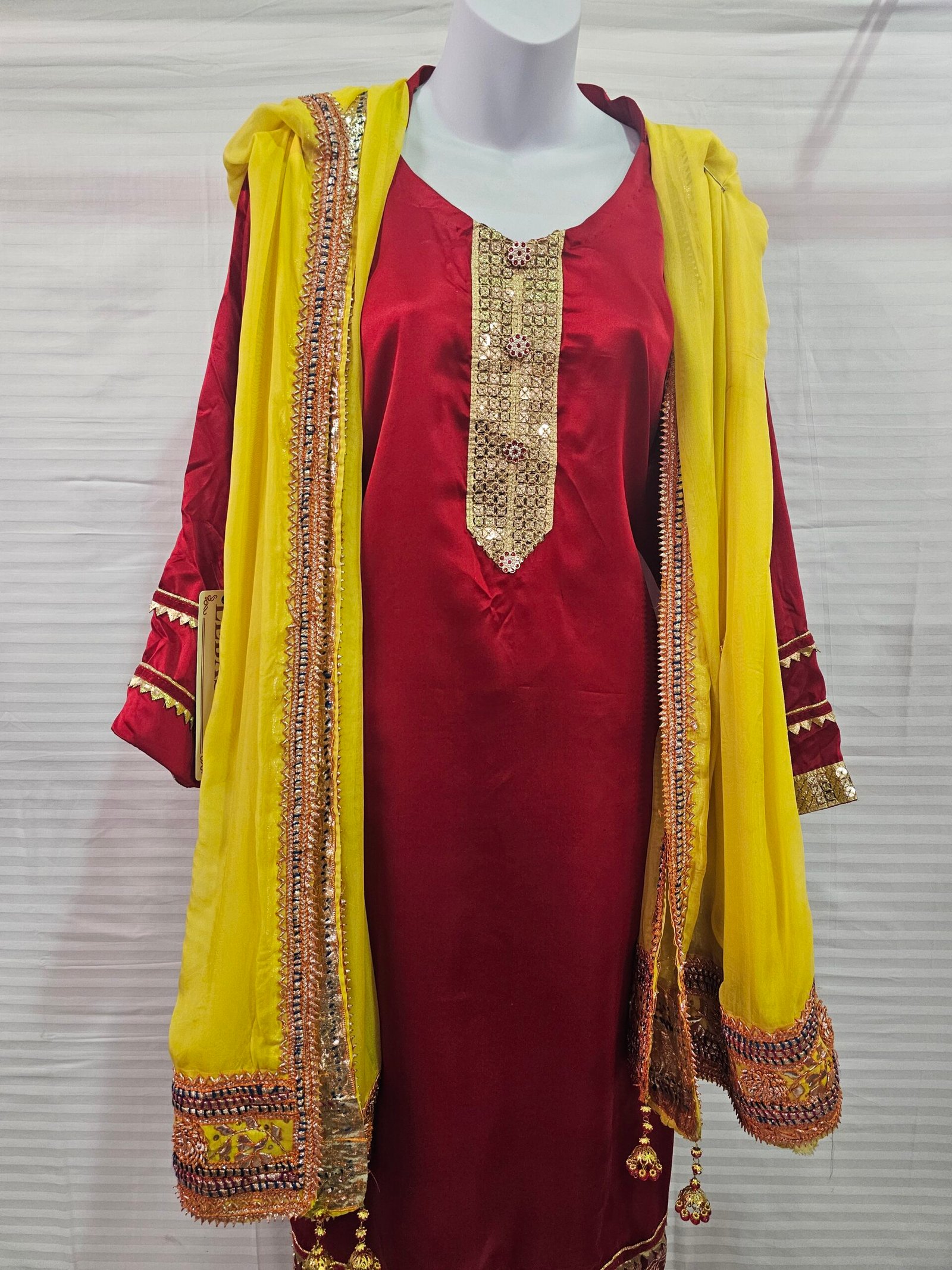 Second image of SILK SUIT WITH HEAVY HAND GOTTA WORK DUPPATA
