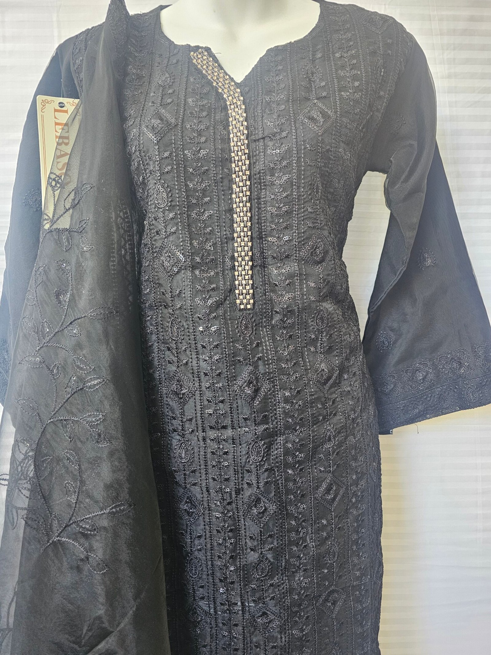 Second image of 3 Piece Suit – Elegant Stitched Design Black