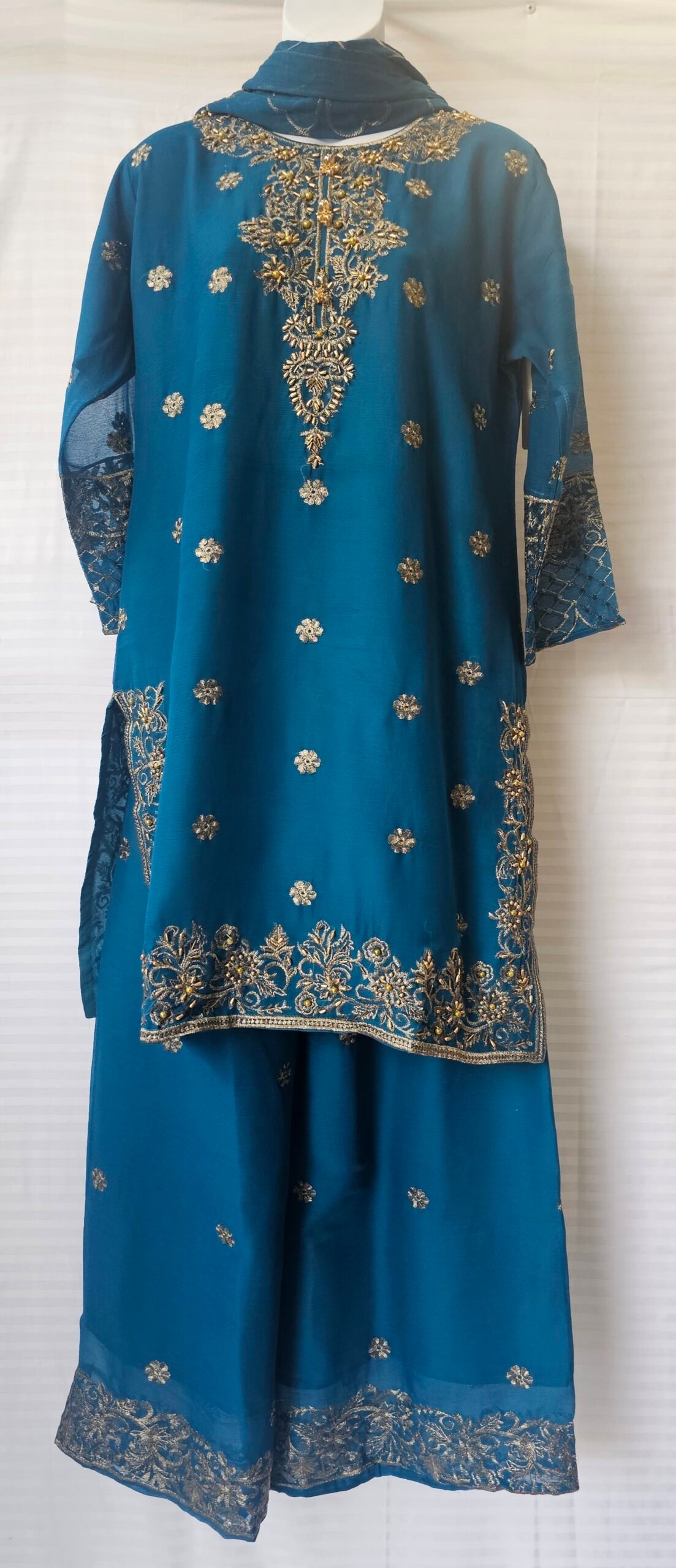 3 Piece Stylish Palazzo Suit – Pakistani Stitched Party Wear